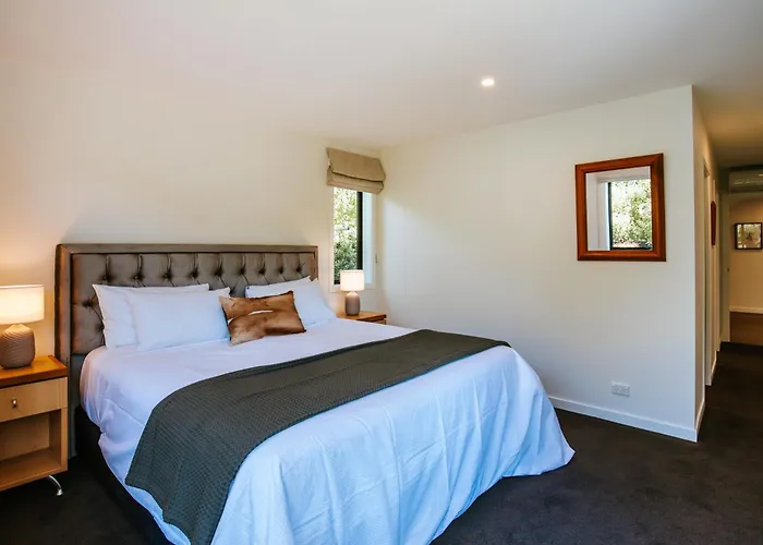 Number 3 - Close To - Family Friendly Holiday home *